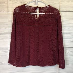 Size Small  Hollister top